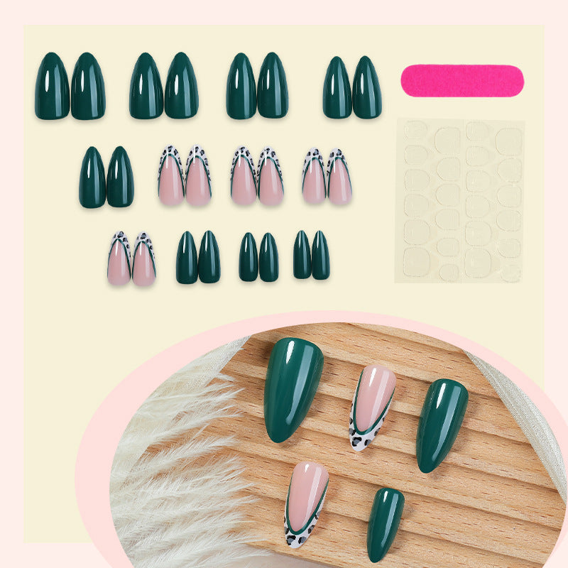 Dekoratives Press-On-Nagelkunst-Set mit zeitgenössischen Tierdrucken Brehn