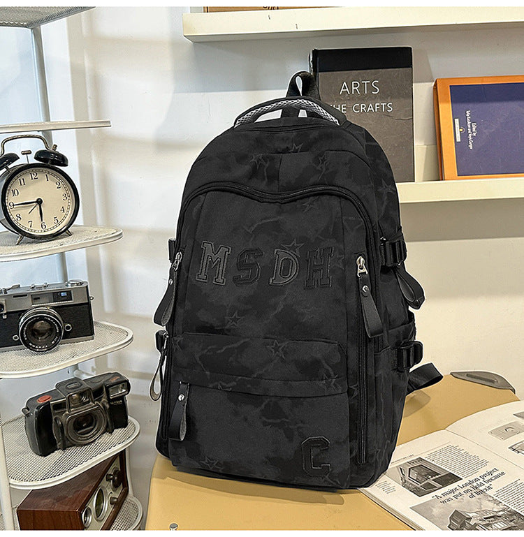 Stylischer Übergroßer Schulrucksack