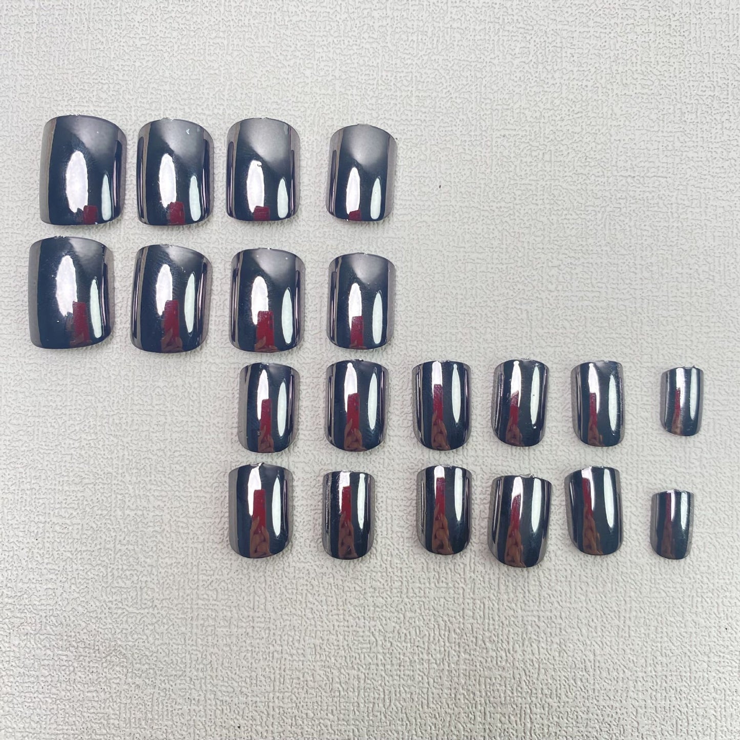 Premium Glänzendes Press-On Nagelset Brehn