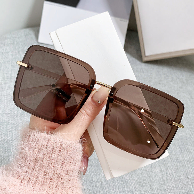 Damen trendige Sonnenbrille im modernen quadratischen Design Brehn