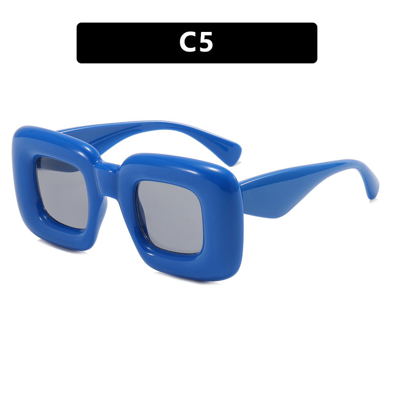 Damen rechteckige Sonnenbrille mit breitem Rahmen und schützendem UV-Filter Brehn