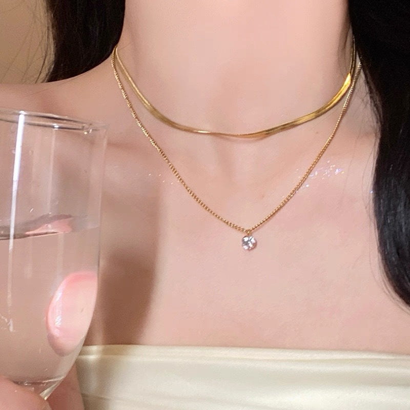 Eingeschichtete Silber Choker- und Anhängerkette Brehn