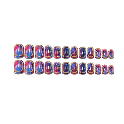 Kreatives Nageldesign im Gemälde-Stil Brehn