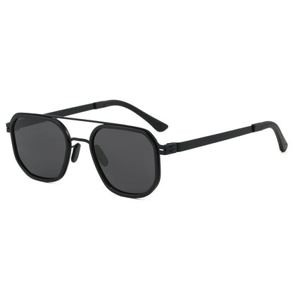 Damen modische Sonnenbrille im modernen stilvollen Design Brehn