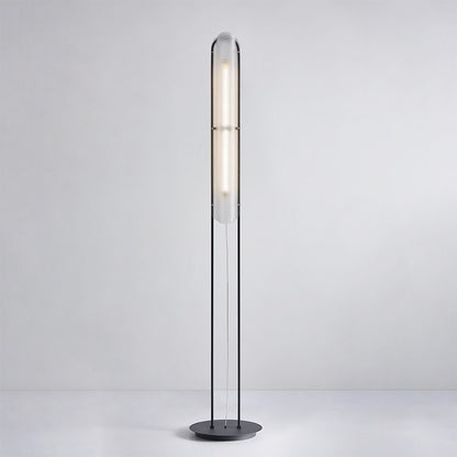 Minimalistische hohe Stehlampe mit einstellbarer Helligkeit