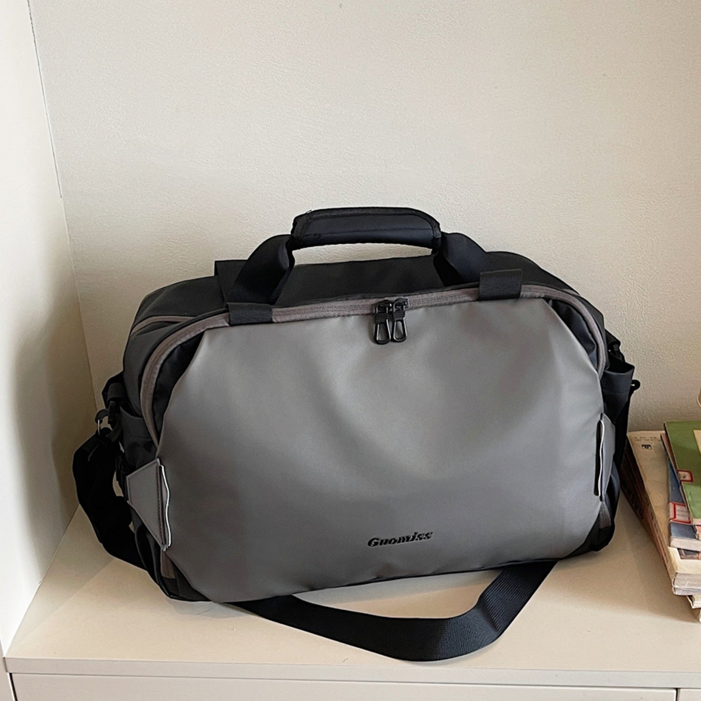 Vielseitige wasserabweisende Reisetasche Brehn