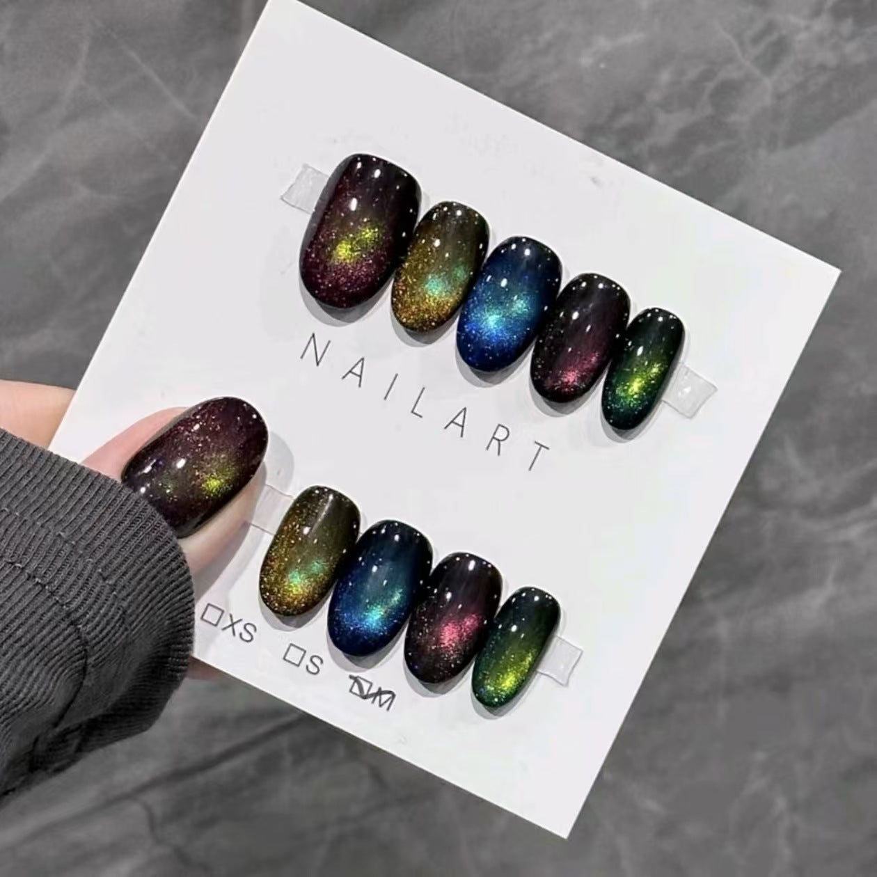 Stylisches Künstlerisches Press-On-Nagelset Brehn