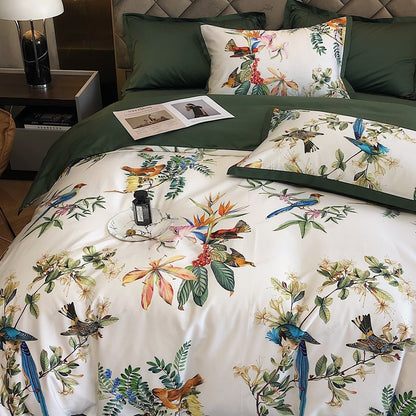 Luxuriöse Baumwollsatin-Bettwäschegarnitur mit exotischem Vogel- und Botanischem Print