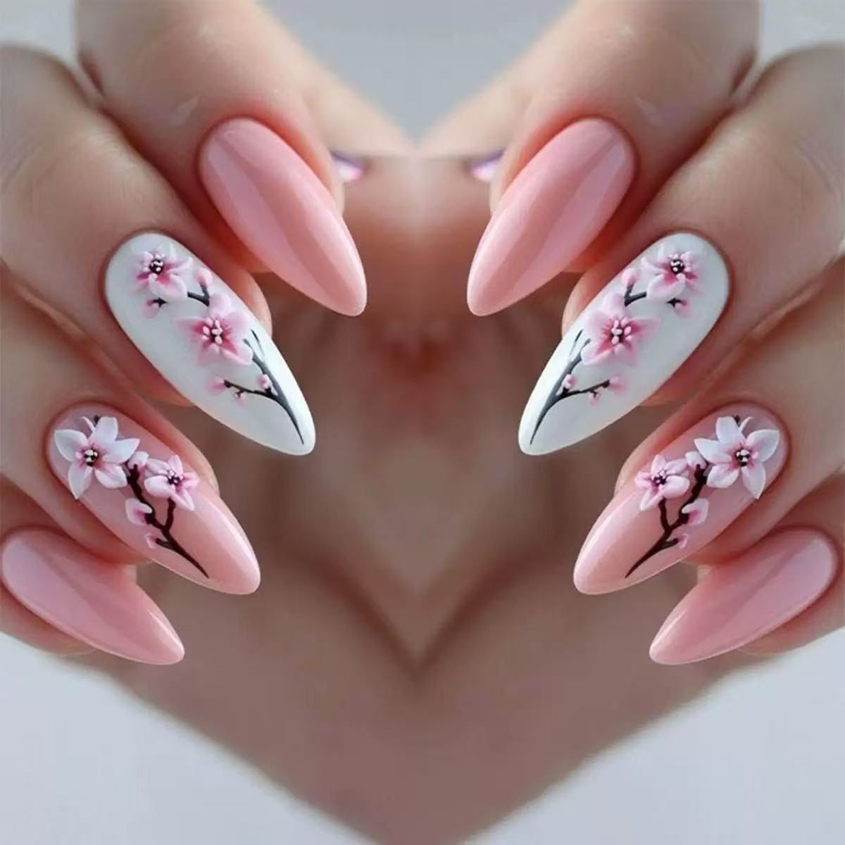 Kunstnagelset mit floralen 3D-Verzierungen Brehn