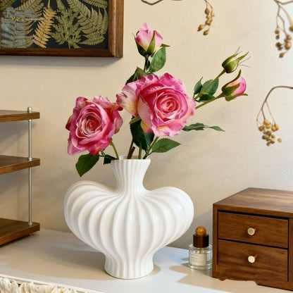 Dekorative gerippte Keramikvase für die Heimdisplay