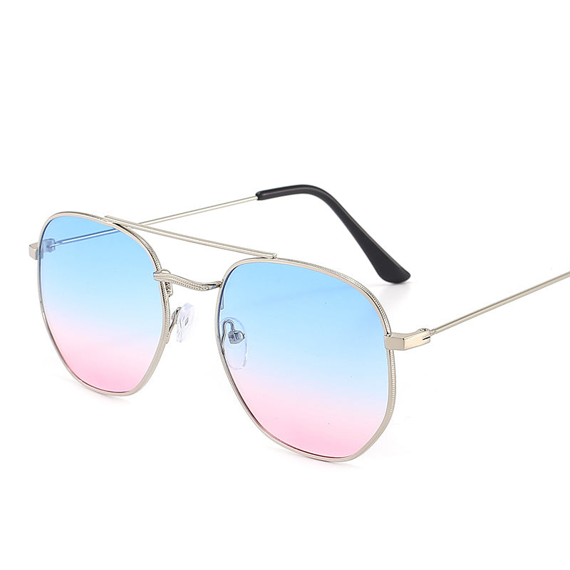 Damen Sonnenbrille mit ovalem Rahmen und schützendem Verlaufsglas Brehn