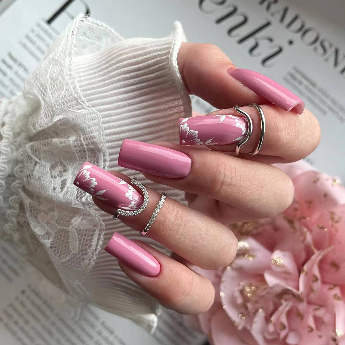 Elegante und kreative Nagelkunst Brehn
