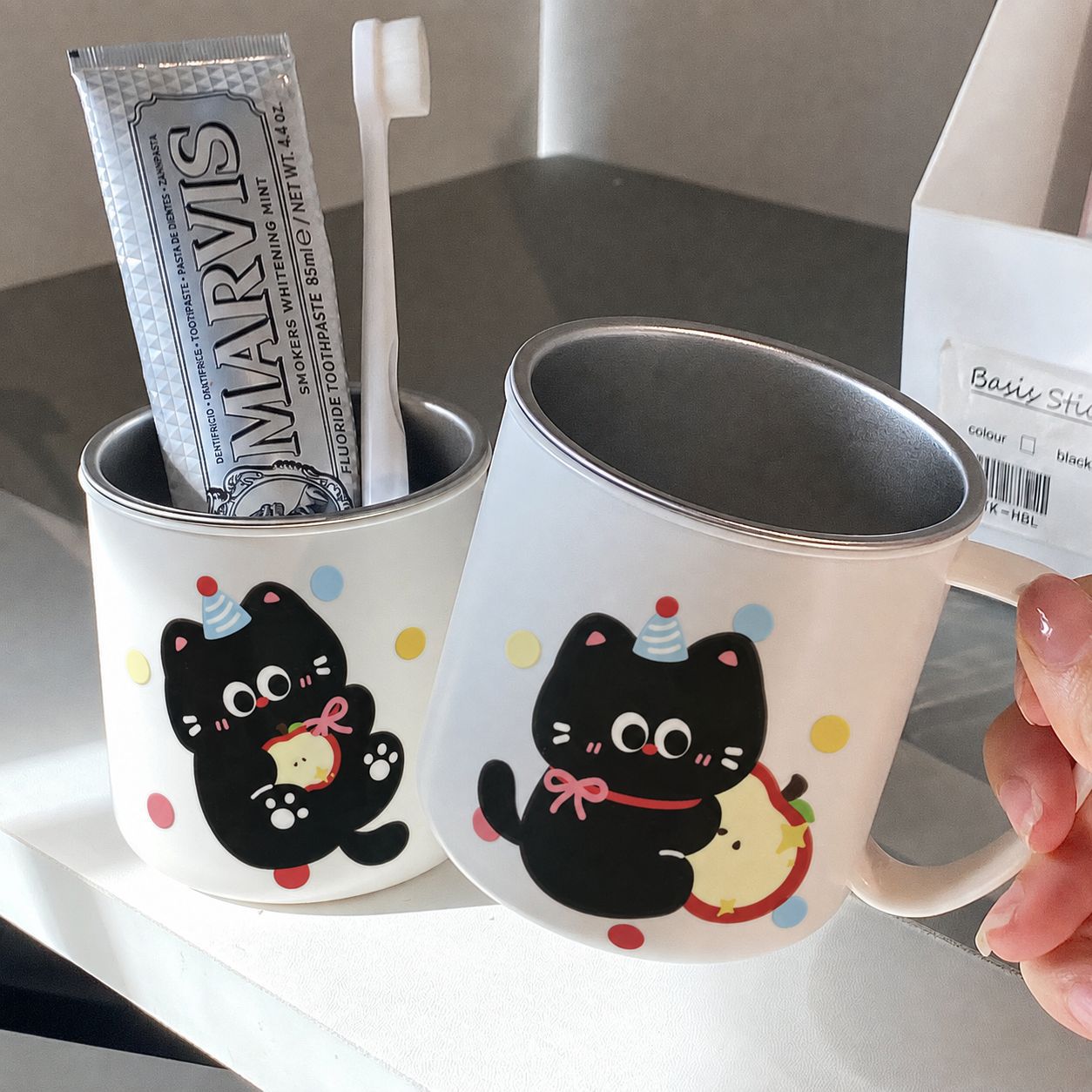 Keramiktasse mit Verspieltem Tiermotiv Brehn