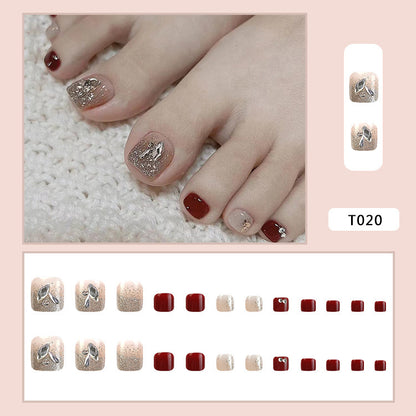 Fußnagelkunst-Set mit glamourösen Glitzerakzenten Brehn