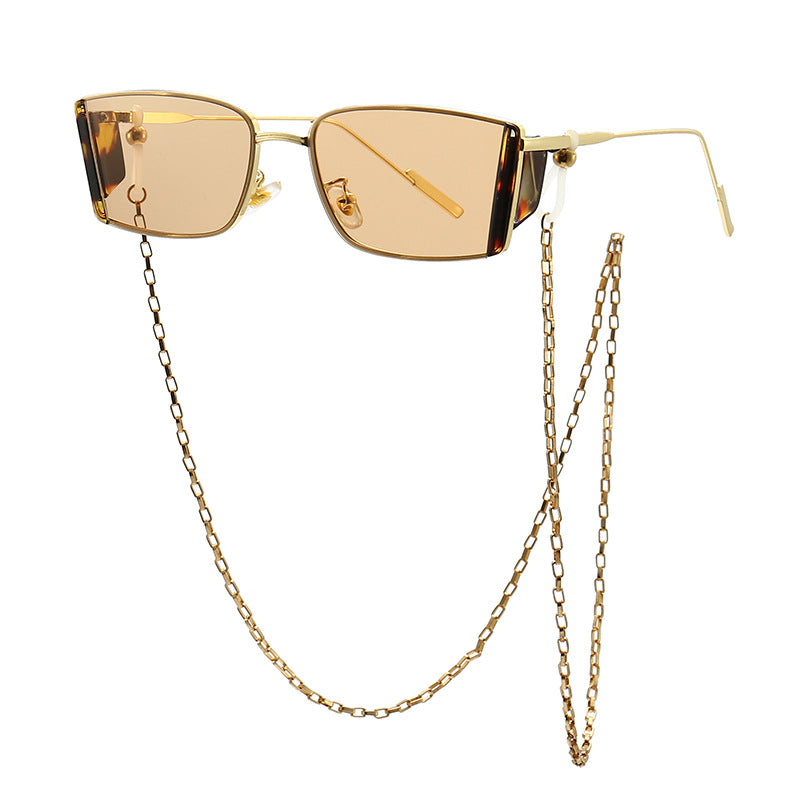 Modische Brillen mit stylischer Kette Brehn