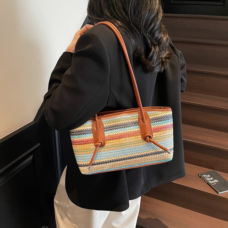 Stilvolle Gewebte Handtasche