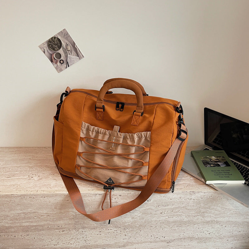 Damen Multifunktionale Sport- und Reisetasche mit elastischen Details Brehn