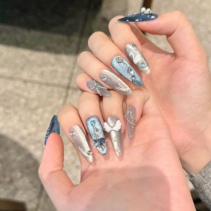 Dekoratives Glamouröses Press-On Nagelkunst Set