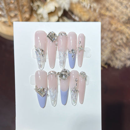 Elegantes Stiletto Presse-Nagelkunst-Set mit Strass-Verzierungen Brehn