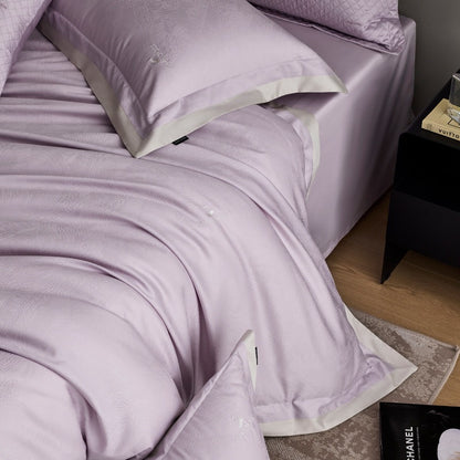 Premium-Bettwäschegarnitur aus Baumwollsatin mit dezentem Jacquard‑Relief und feinem Saum