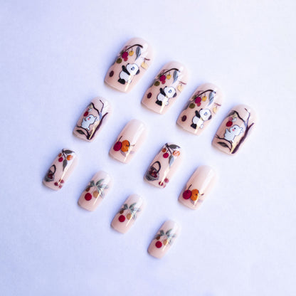 Künstlerisches von der Natur inspiriertes Nagelkunstset
