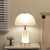Stylische moderne Tischlampe