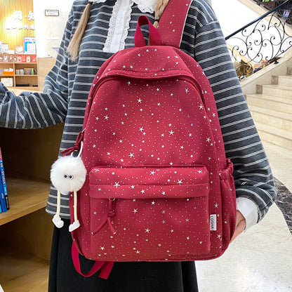 Süßer, mit Sternen verzierten lässiger Rucksack