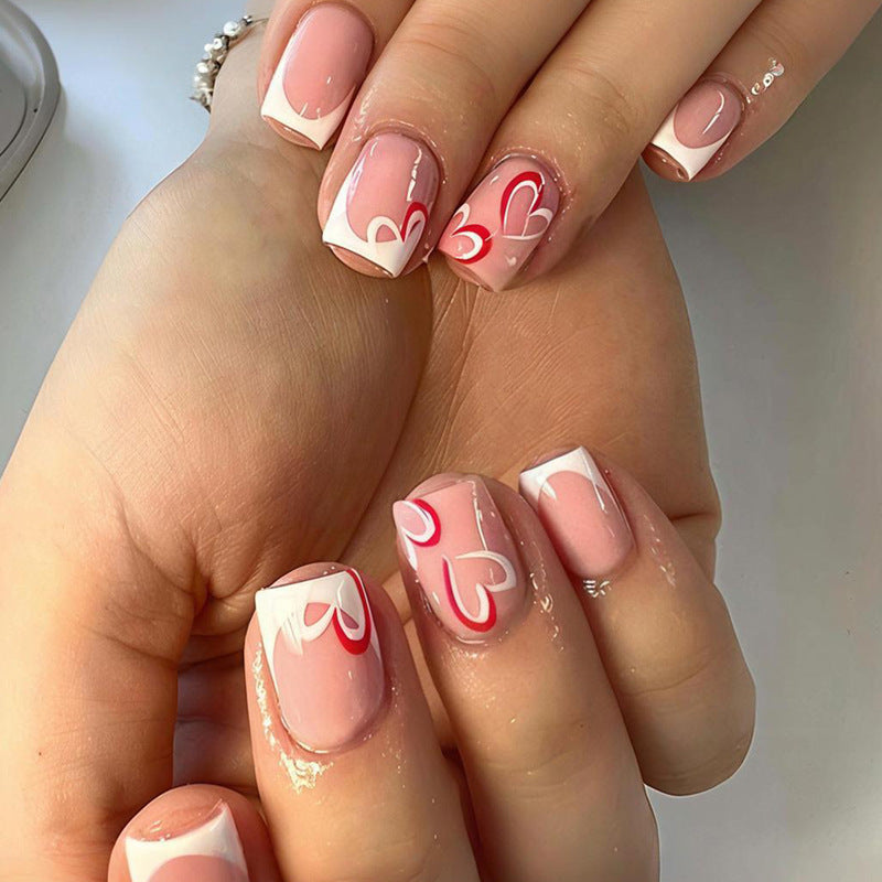 Kunstnagelset mit kunstvollen floralem Design und eleganten Details Brehn
