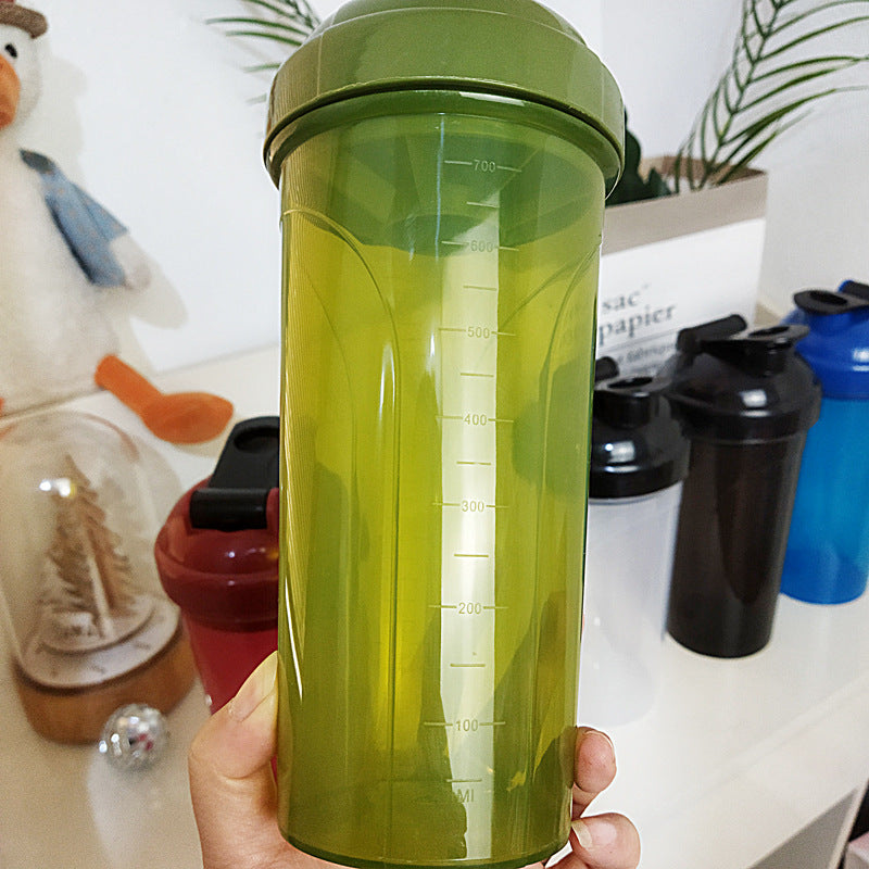 Unisex Shakerflasche im zeitlosen Design mit praktischer Ausgießöffnung Brehn