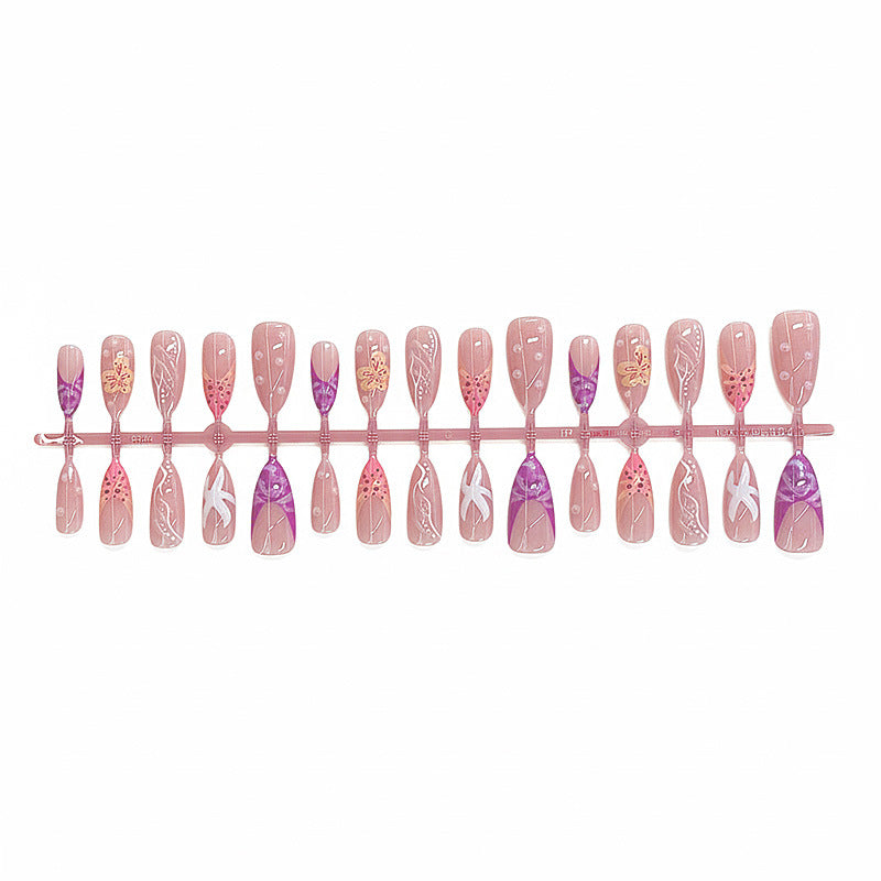Künstlerisches floral Press-on Nageldesign Brehn