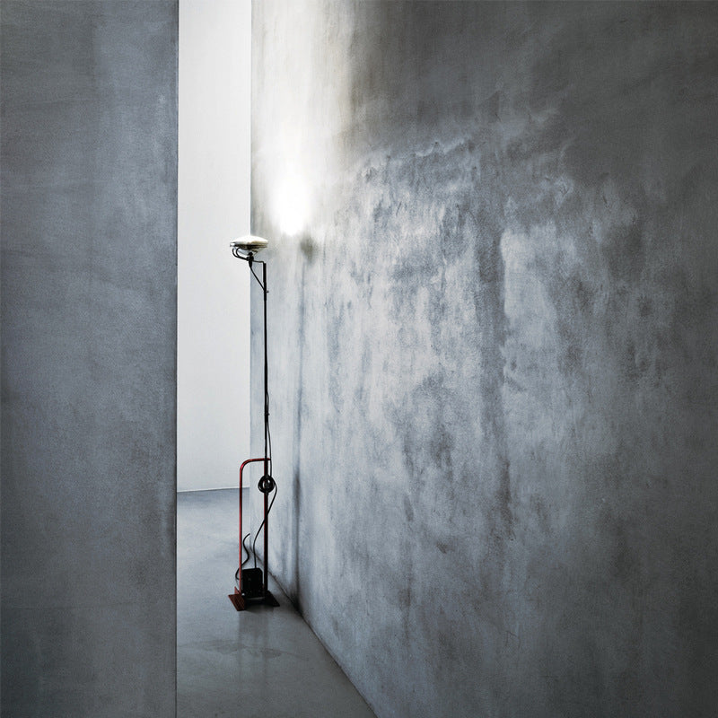 Industrielle Stehlampe mit verstellbarer Höhe