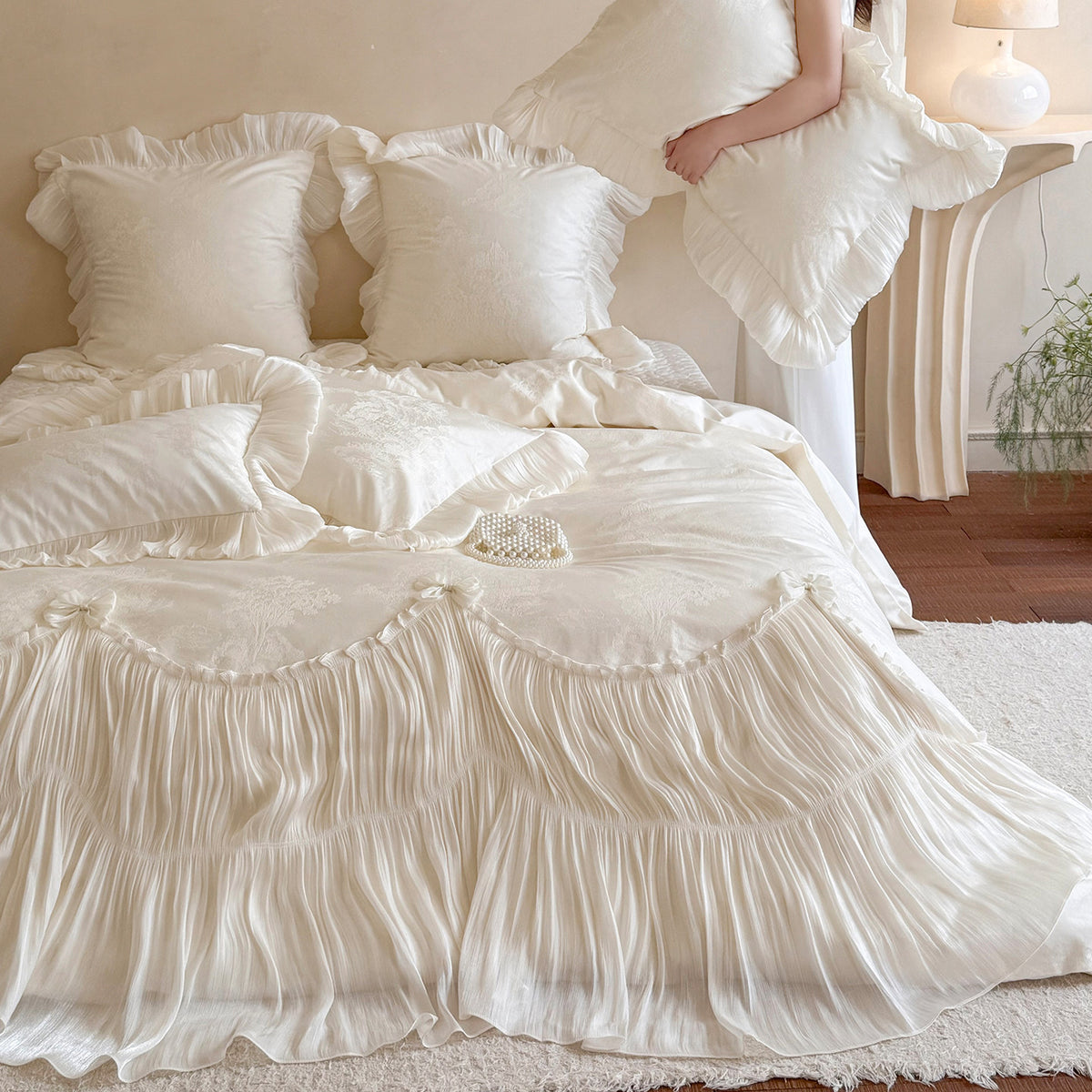 Luxe Falten Voile & Jacquard Rüschenduvet Ensemble mit Volant Euro Kissenbezügen