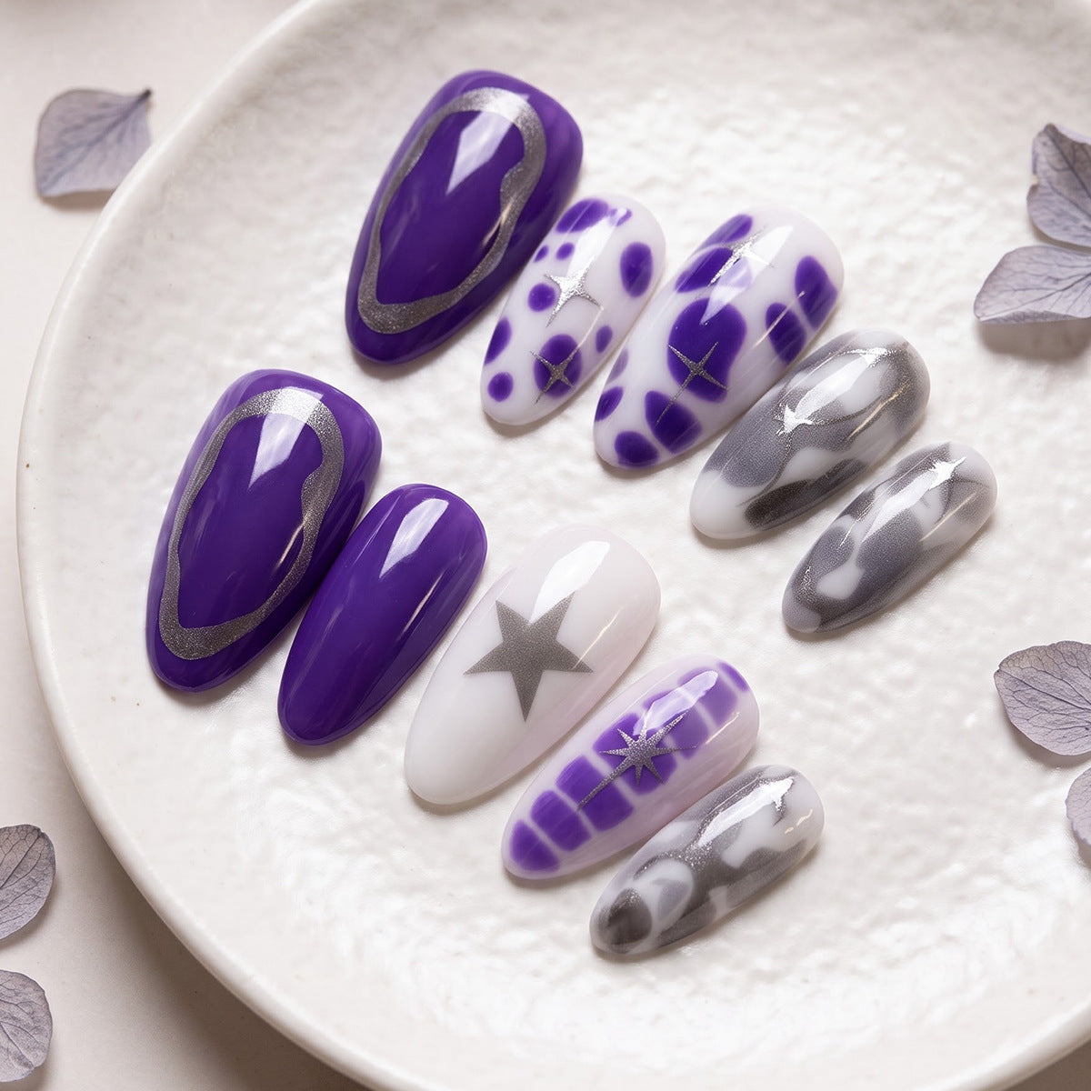 Stylishes Press-On Nail Set