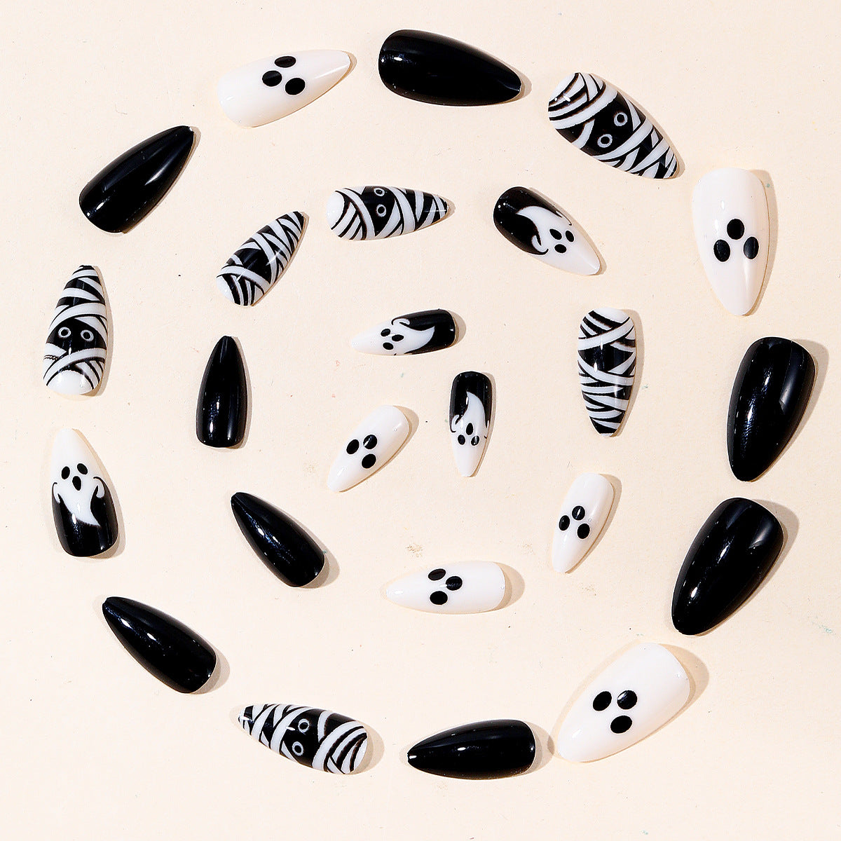 Halloween-Themen Gespenst und Mumie Nagelkunst Brehn