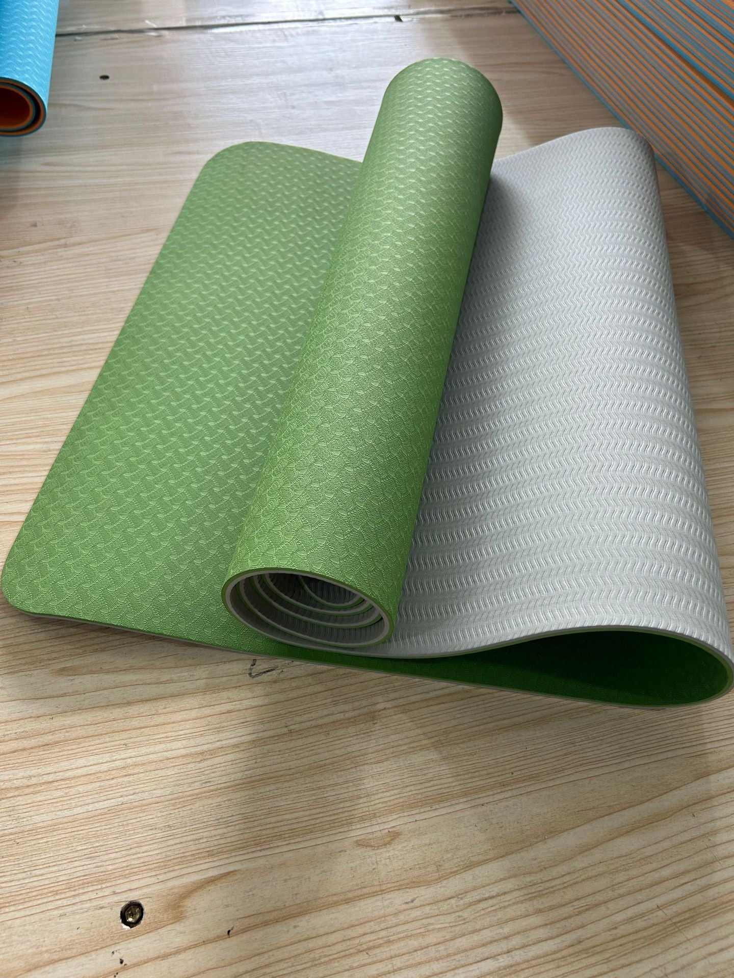 Rutschfeste Fitness-Yogamatte mit Doppelter Dämpfung Brehn