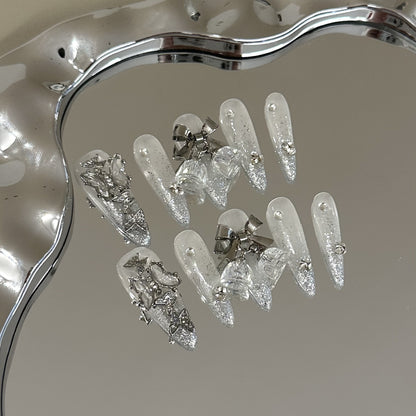 Künstlerisches mit Strass verziertes Press-On-Nagel-Set