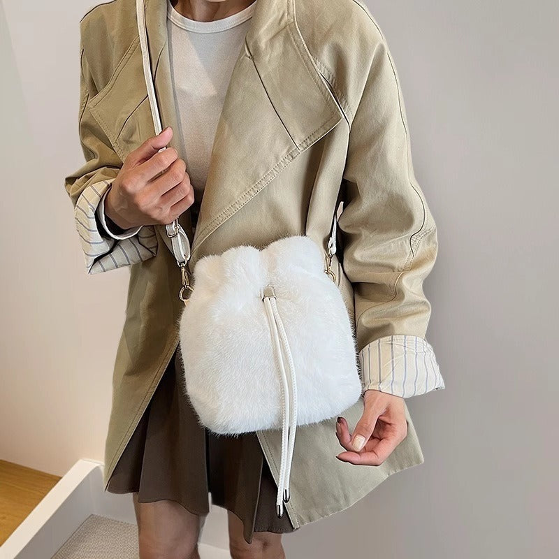Plüsch Drawstring Mini Rucksack