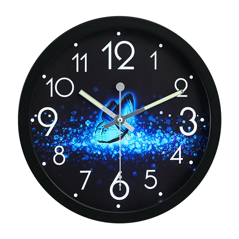 Wanduhr mit Elegantem Schmetterlingsdesign Brehn