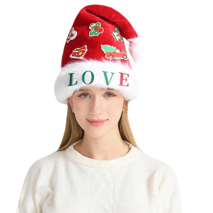 Weihnachtsmütze mit Lichtern und Applikationen
