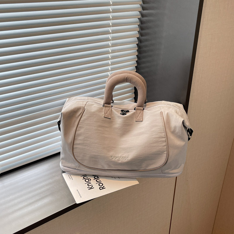 Vielseitige Fitness- und Reisetasche