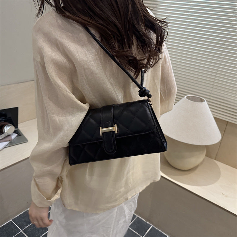 Gepolsterte Kunstleder-Clutch-Tasche