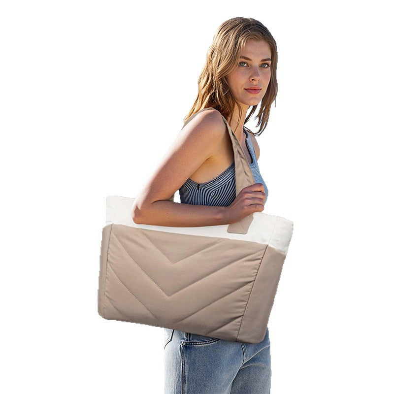 Elegante und Funktionale Tragetasche mit Abnehmbarem Innenfach Brehn