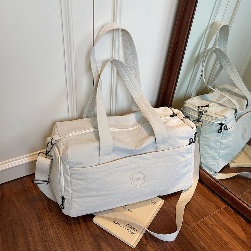 Sportliche Reisetasche Mit Praktischen Außentaschen Brehn