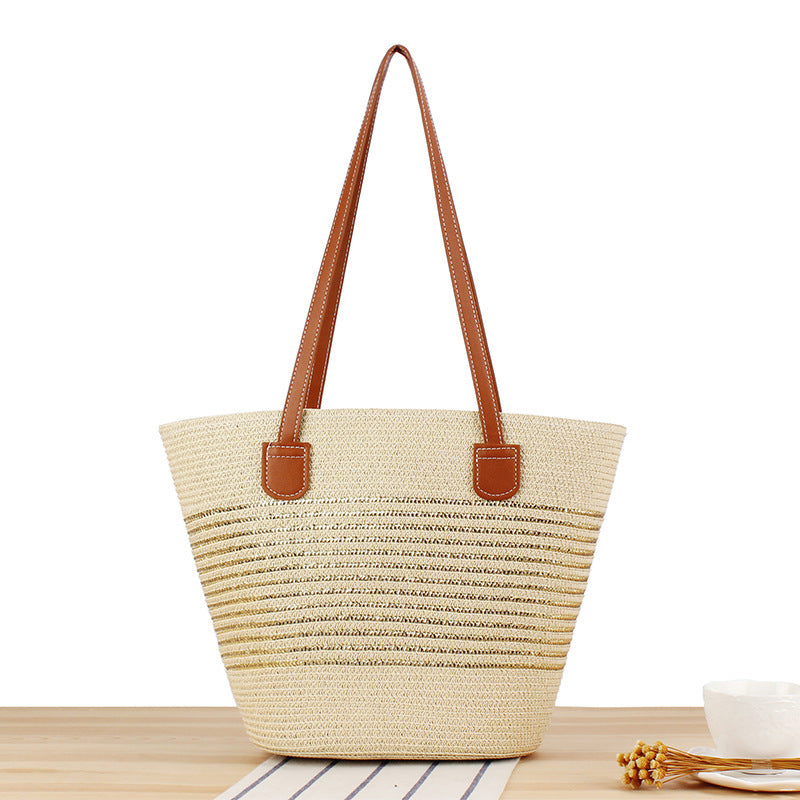Elegante Strohtasche mit Attraktiven Ledergriffen Brehn