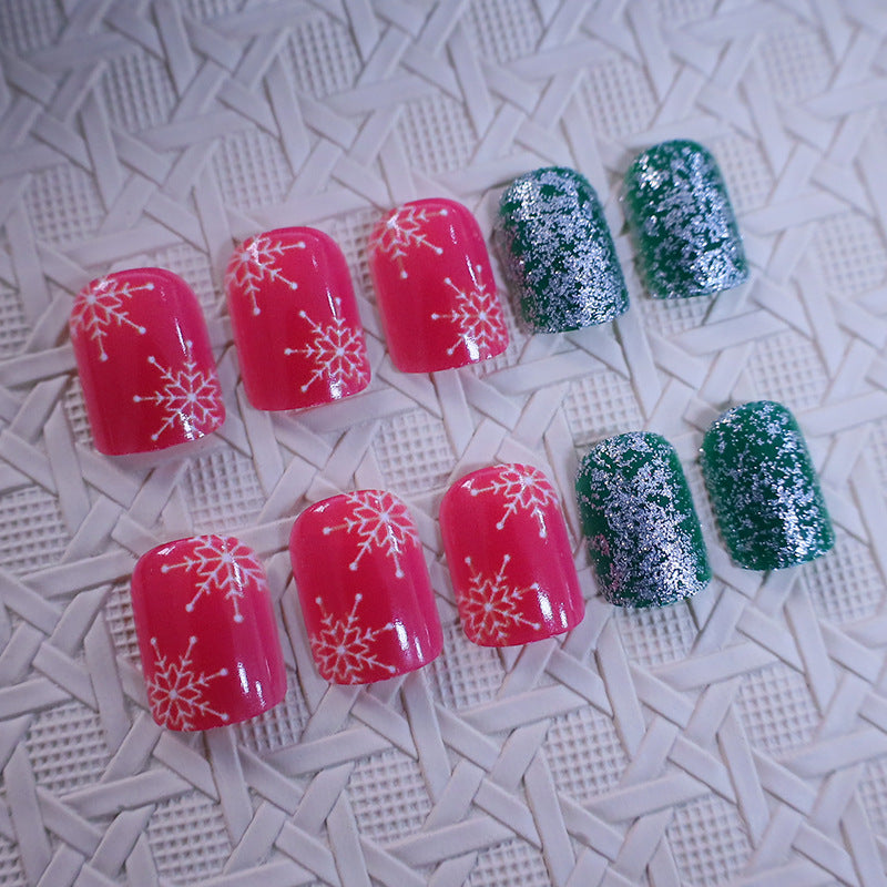 Festliche Feiertags-Themen-Nail Art Brehn