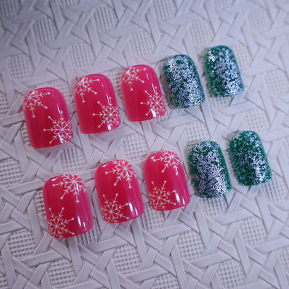 Festliche Feiertags-Themen-Nail Art Brehn