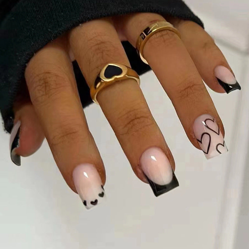 Herz-inspiriertes Press-On-Nageldesigns Brehn