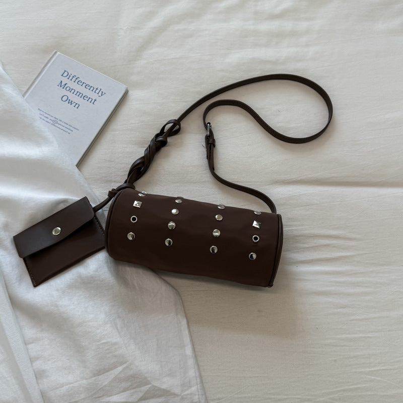 Nieten Crossbody Tasche