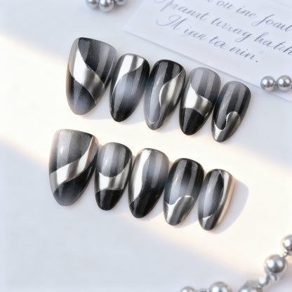 Künstlerisches Glam Nageldesign Brehn