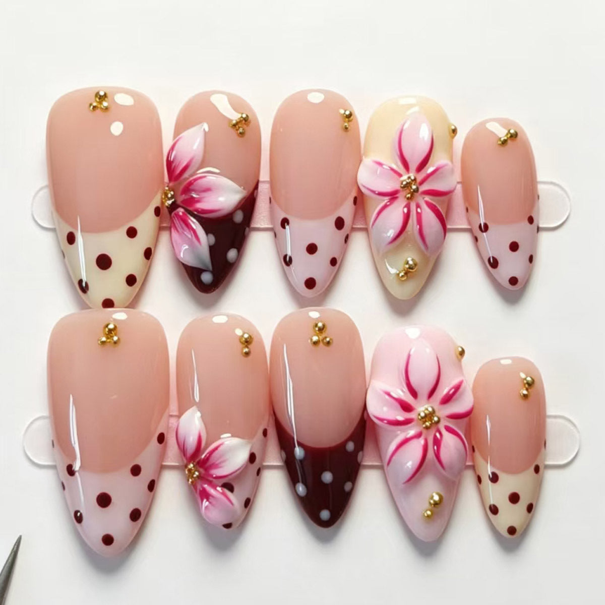 Künstlerische Blumendekor Press-On Nagelspitzen Brehn